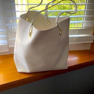 White tote